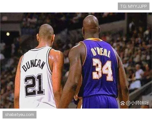 哈基姆·奥拉朱旺背后脚步对比邓肯 揭示内线得分效率差异