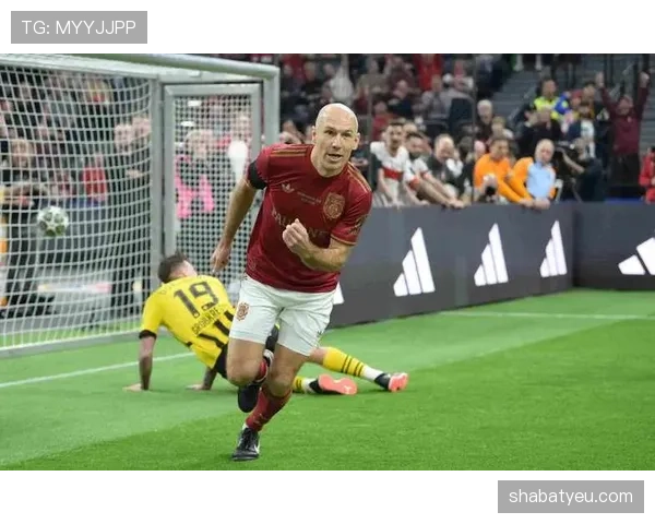 奥利塞与罗本内切技术对比：新一代继承者与经典边锋的差距在哪？