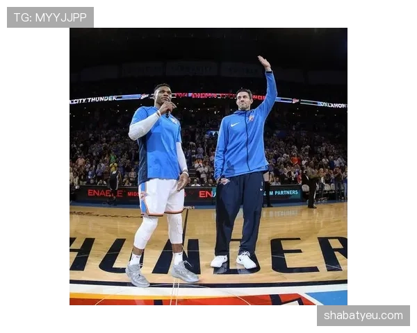 尼克·科里森挡拆威胁提升球队攻防转换效率明显